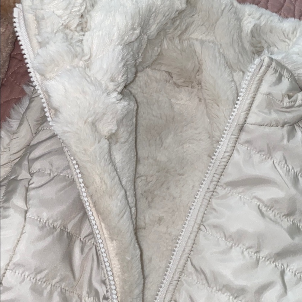 Jacket without sleeves - Picture 3 of 3